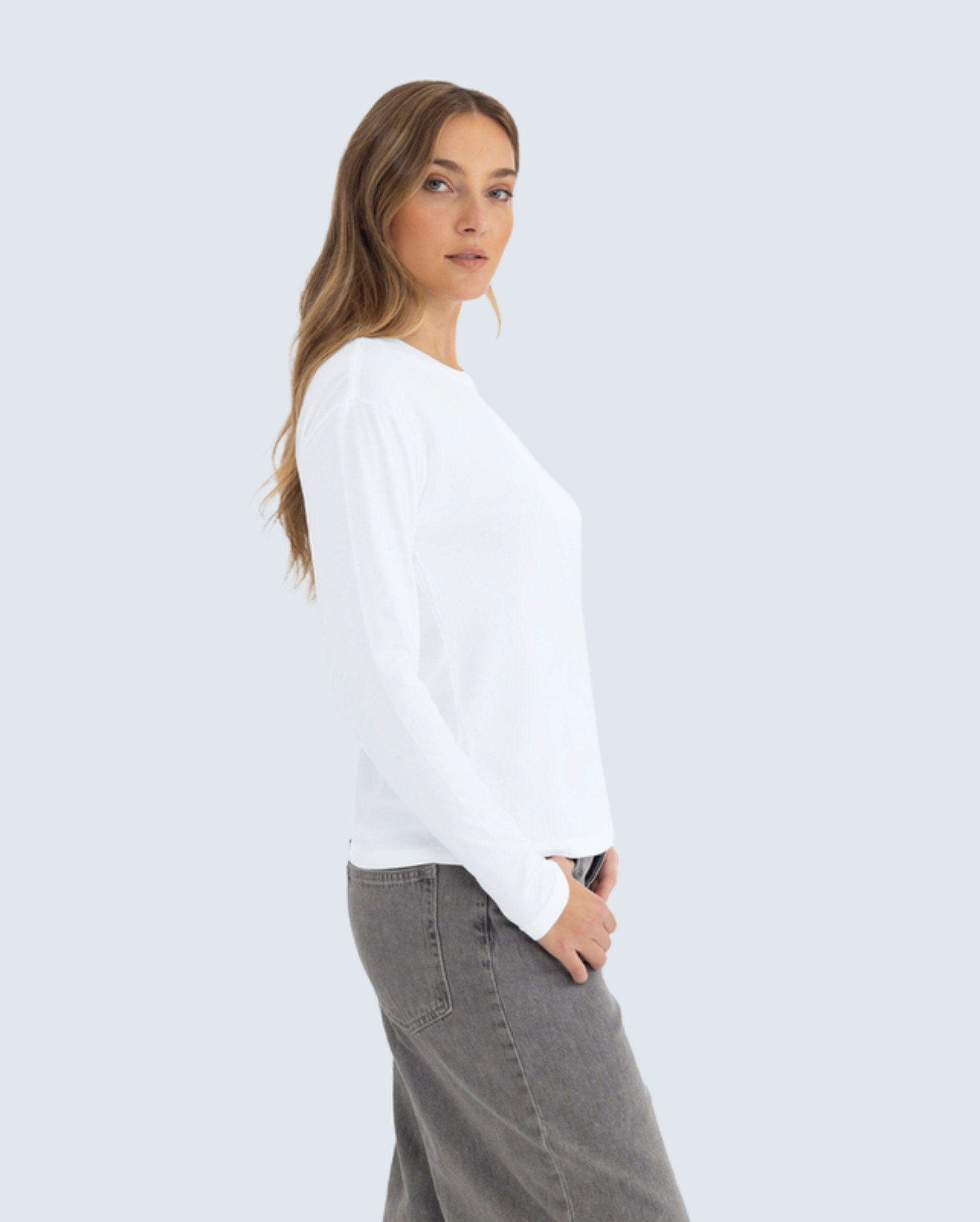 Women's Relaxed Long Sleeve Cotton Tee - White